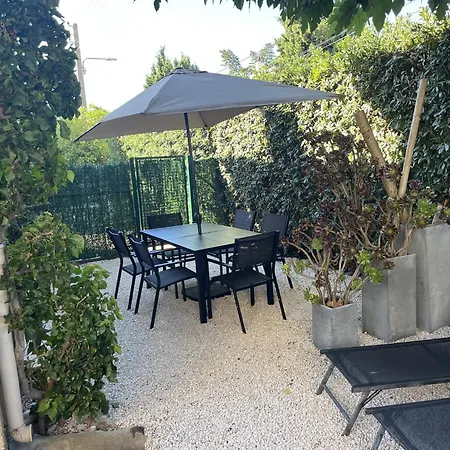 Les Lones Avec Jardin סיס-פור-לה-פלאז'