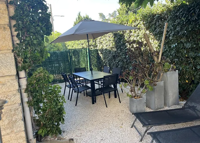 Les Lones Avec Jardin Six-Fours-les-Plages